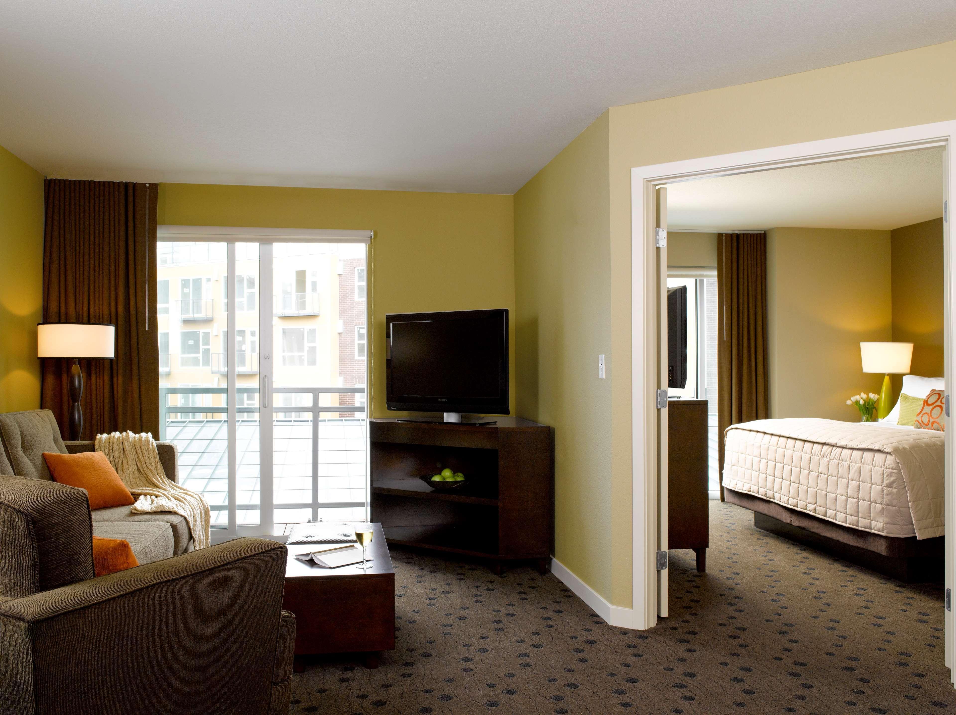 Hyatt House Seattle/Redmond Hotel Room photo