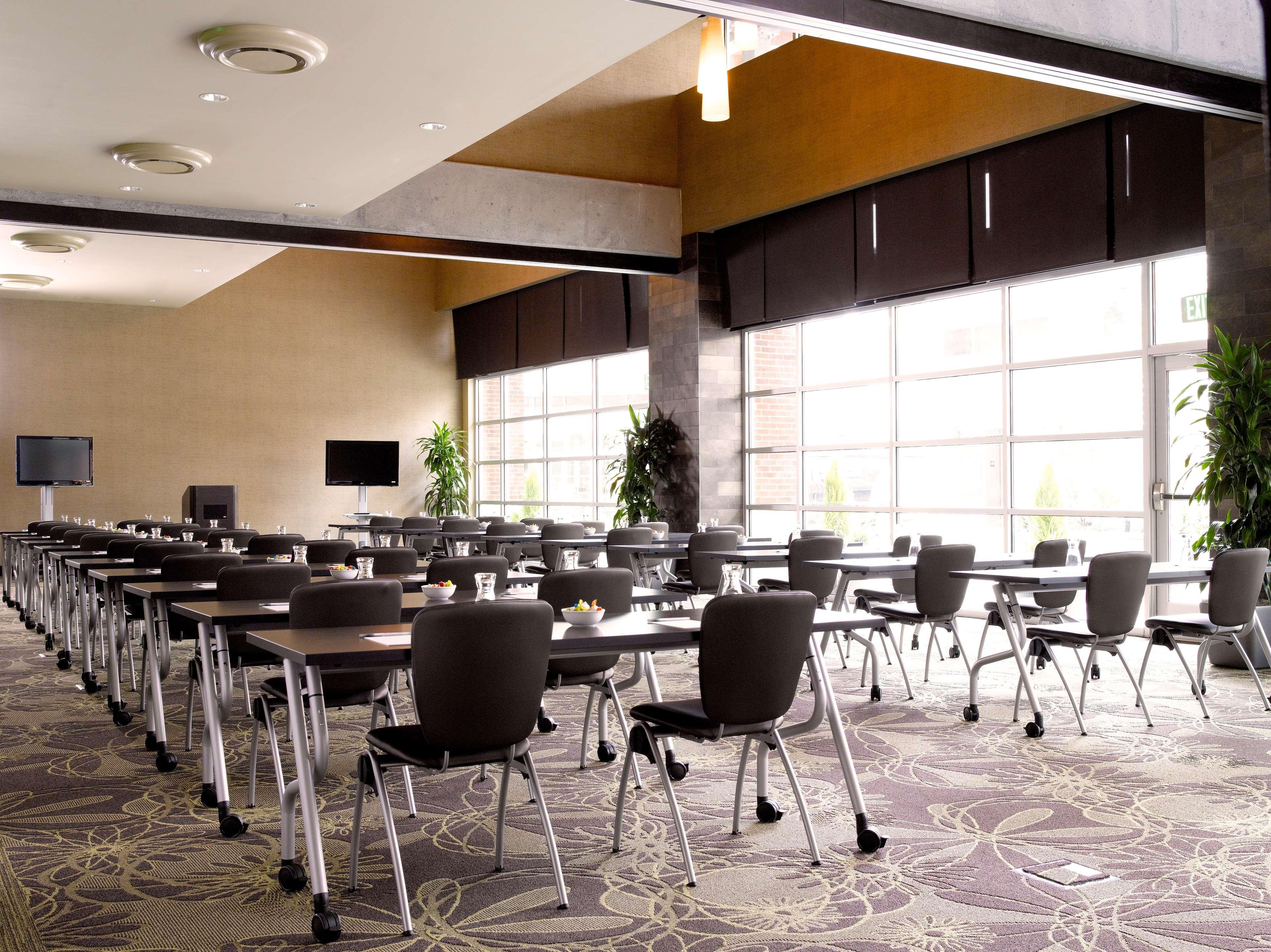Hyatt House Seattle/Redmond Hotel Exterior photo